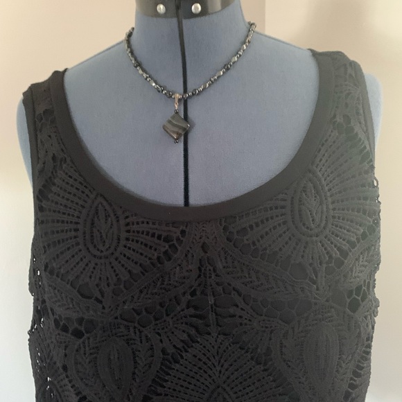 Black Lace Tank Top Size 18 - Picture 2 of 3